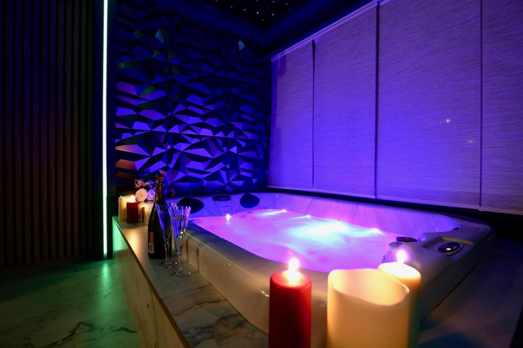 Flower Suite And Spa La Seyne-sur-Mer Εξωτερικό φωτογραφία