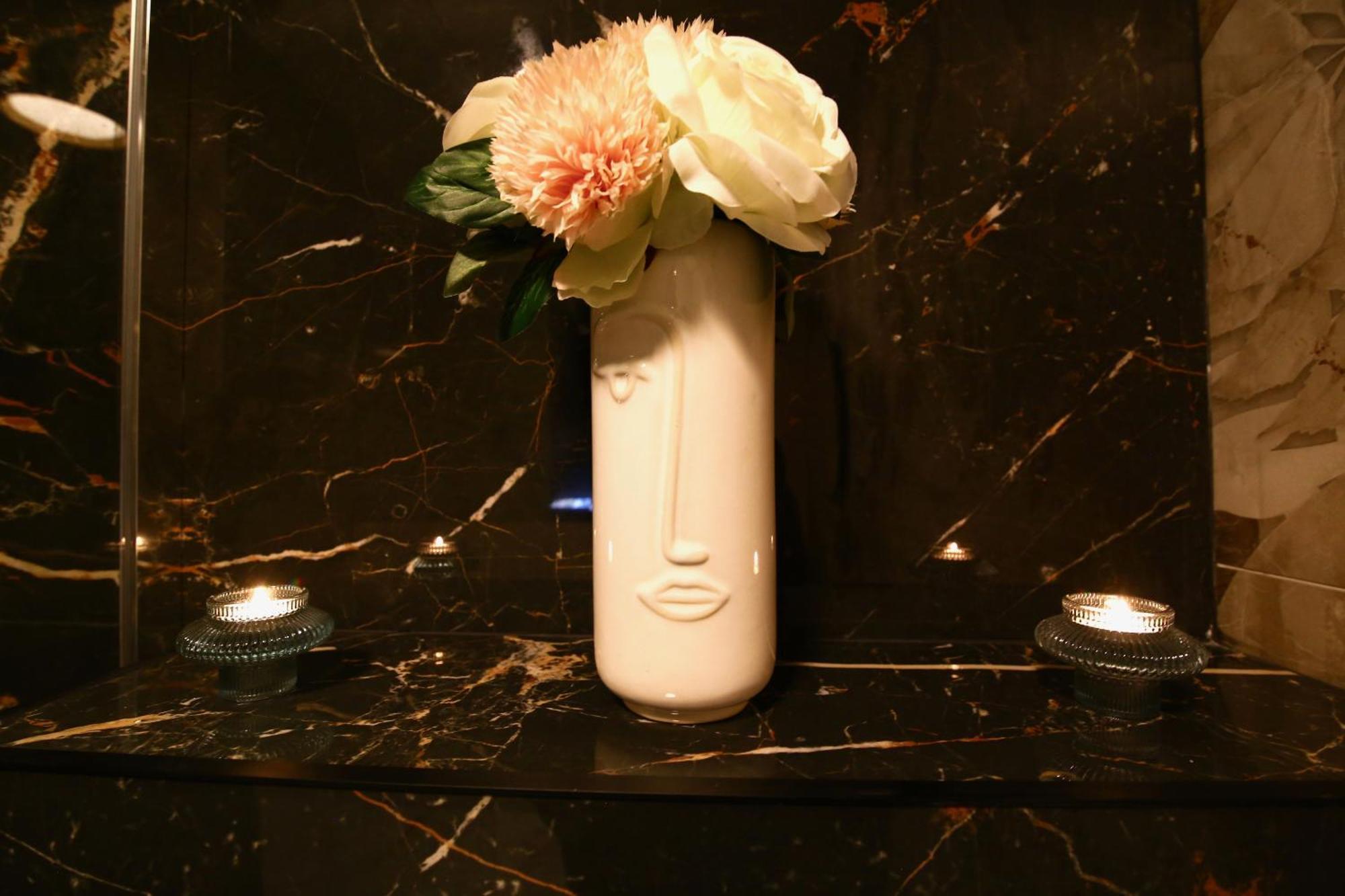 Flower Suite And Spa La Seyne-sur-Mer Εξωτερικό φωτογραφία