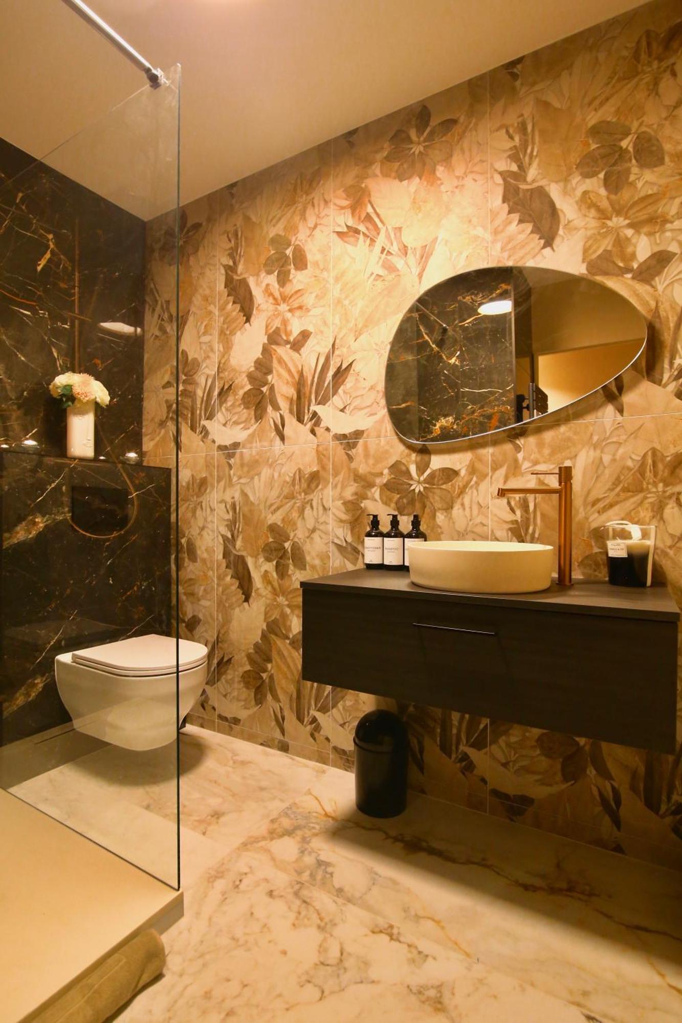 Flower Suite And Spa La Seyne-sur-Mer Εξωτερικό φωτογραφία